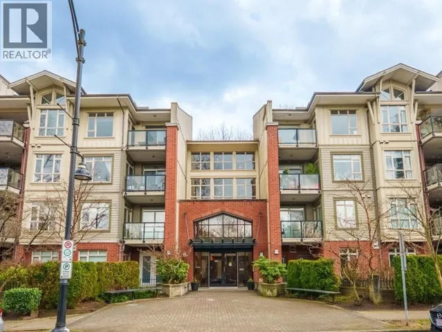 105 100 CAPILANO ROAD, Port Moody, British Columbia V3H5M9