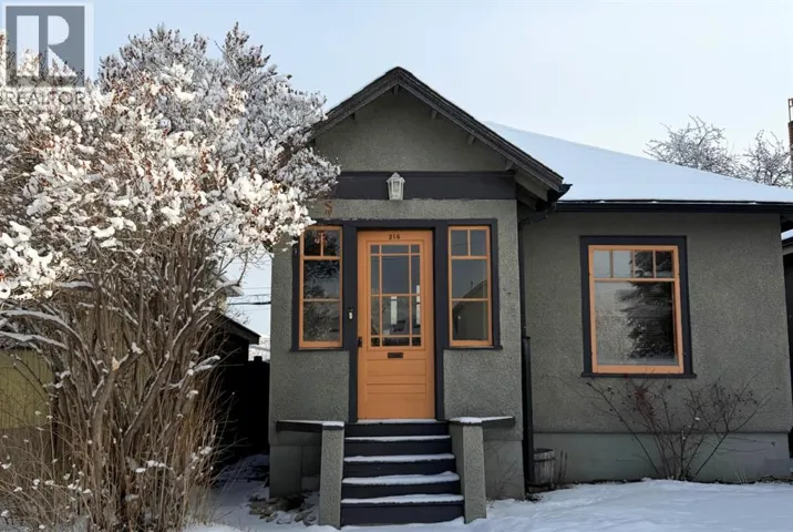 216 9 Street NE, Calgary, Alberta T2E4K1