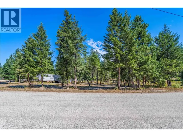 33 Pringle Road, Beaverdell, British Columbia V0H1A0
