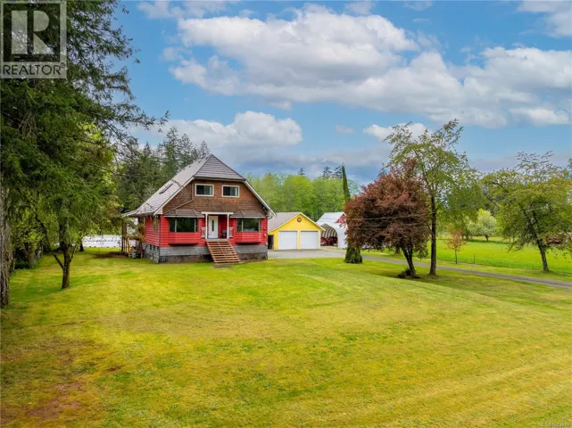 6499 Fitzgerald Rd, Merville, British Columbia V9J1M7
