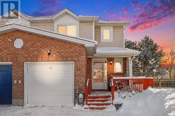 82 BURLINGTON CRESCENT, Ottawa, Ontario K1T3K4