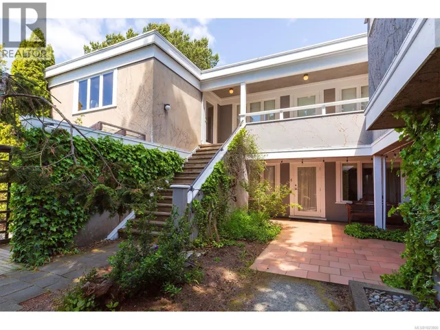 213 Mary St, Victoria, British Columbia V9A3V8