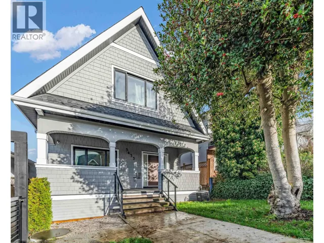 3433 DUNDAS STREET, Vancouver, British Columbia V5K1R9