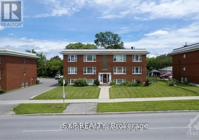 879 KIRKWOOD AVENUE, Ottawa, Ontario K1Z5Y3