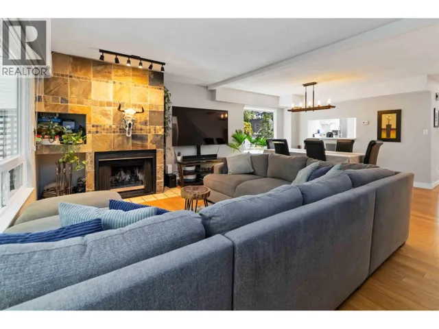 8187 FOREST GROVE DRIVE, Burnaby, British Columbia V5A4H5