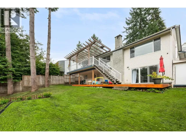 3310 HENRY STREET, Port Moody, British Columbia V3H2K5