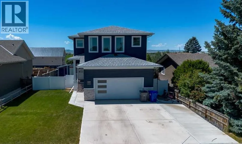 4889 7th Street W, Claresholm, Alberta T0L0T0