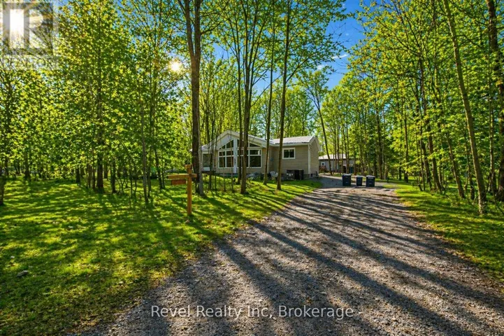 8 MANITOU CRESCENT, Tiny, Ontario L9M0C6