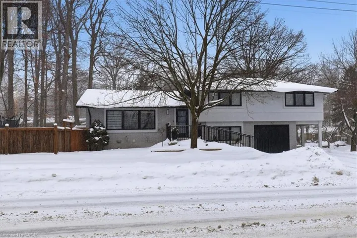 162 GREENBROOK Drive, Kitchener, Ontario N2M4J7