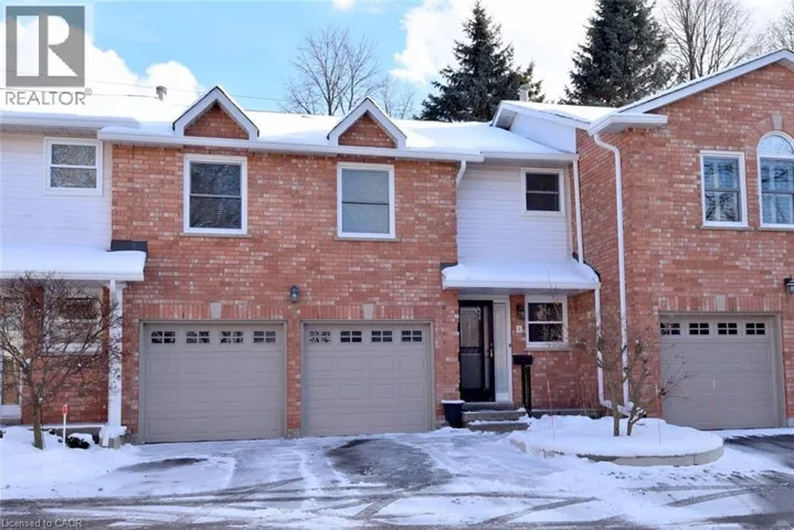 230 MEADOWBROOK Drive Unit# 8, Ancaster, Ontario L9G4V2