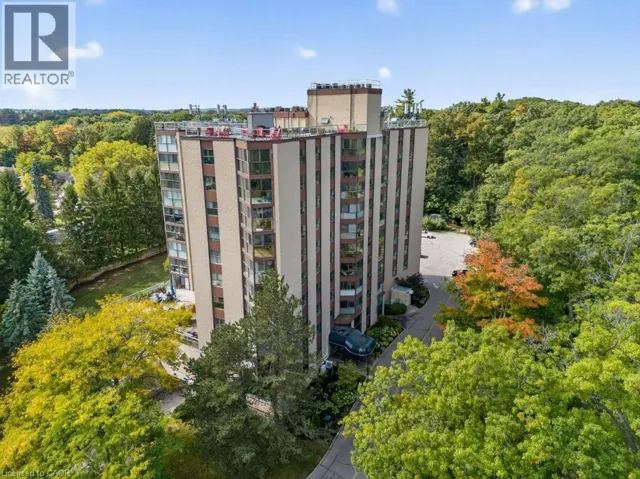 20 BERKLEY Road Unit# 204, Cambridge, Ontario N1S4S8