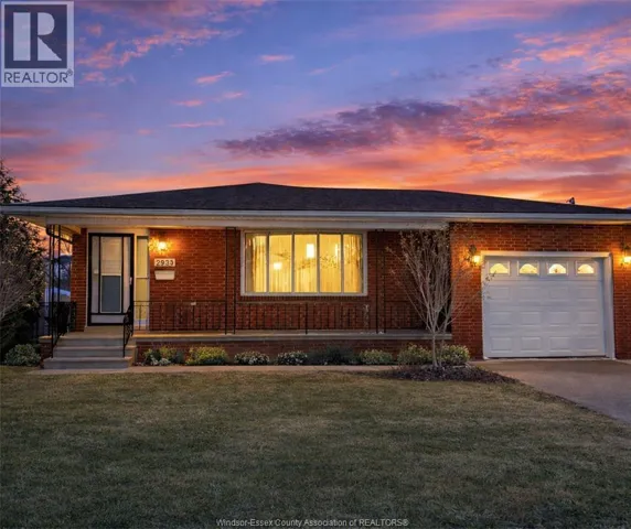 2920 LLOYD GEORGE BOULEVARD, Windsor, Ontario N8T2V1