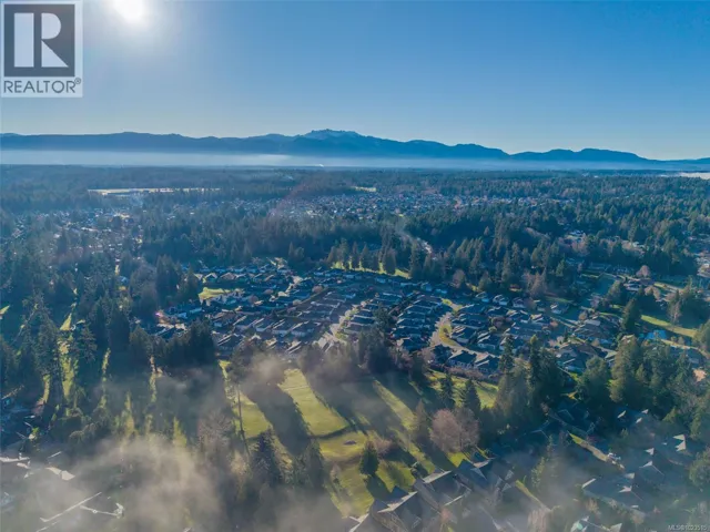 1293 Oceanside Dr, Qualicum Beach, British Columbia V9K2K4