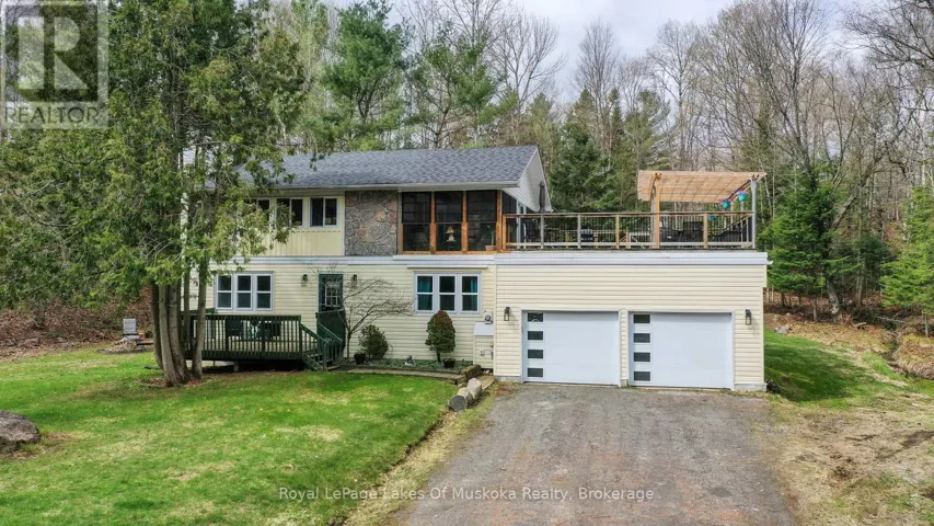 256 WOODLAND DRIVE, Huntsville (Chaffey), Ontario P1H1A6