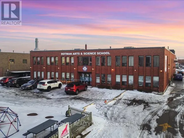 7 BRADWICK DRIVE, Vaughan (Concord), Ontario L4K2T4