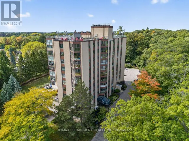 204 - 20 BERKLEY ROAD N, Cambridge, Ontario N1S4S8