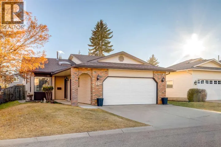 35 Woodstock Road SW, Calgary, Alberta T2W5V8