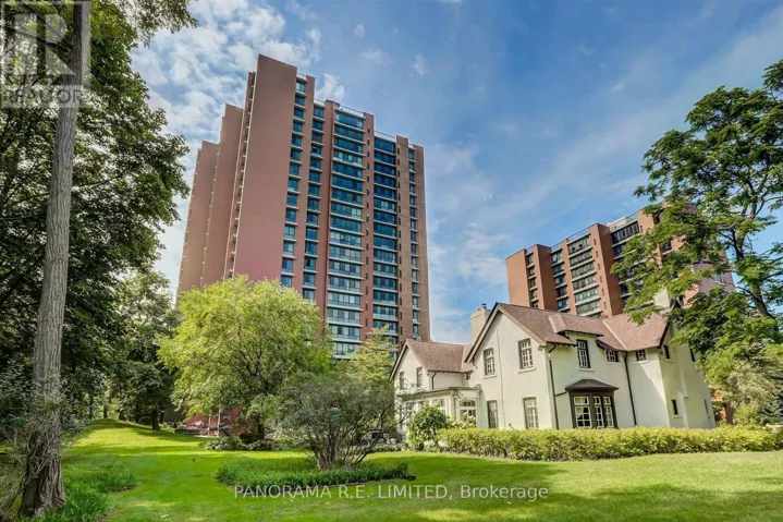 302 - 1400 DIXIE ROAD, Mississauga (Lakeview), Ontario L5E3E1