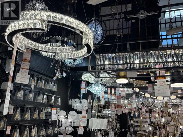 746 LANSDOWNE STREET W, Peterborough (Otonabee Ward 1), Ontario K9J1Z6