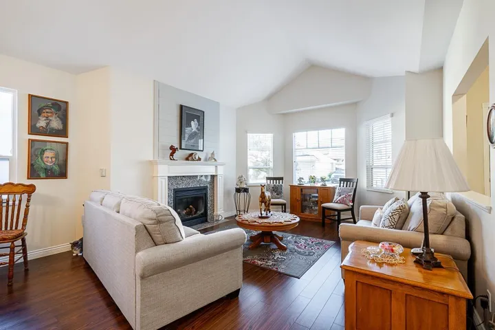 314 20655 88 AVENUE, Surrey, British Columbia V1M2M5