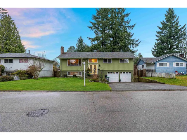 10957 JAY CRESCENT, Surrey, British Columbia V3R5B3