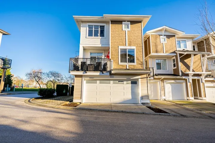102 19433 68 AVENUE, Surrey, British Columbia V4N6M8