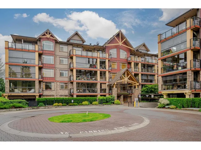 592 8288 207A STREET, Langley, British Columbia V2Y0L2