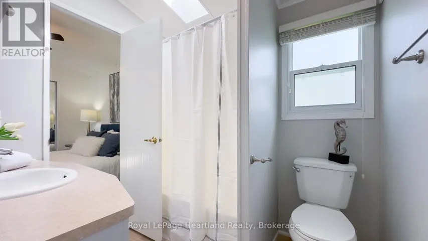 780