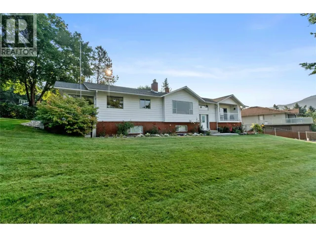 1541 20 Avenue NE, Salmon Arm, British Columbia V1E3X8