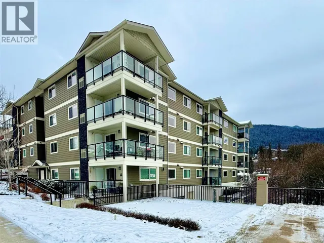 330 4 Avenue SE Unit# 403, Salmon Arm, British Columbia V1E4G4