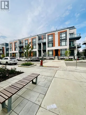 8 STECKLEY HOUSE LANE, Richmond Hill, Ontario L4S0N1