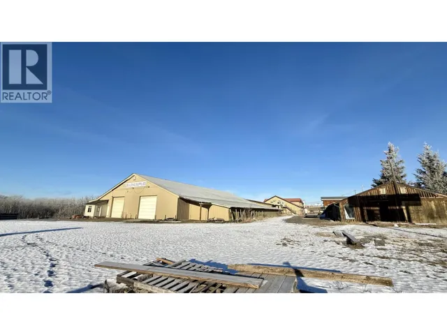 4945 EASZEE DRIVE, 108 Mile Ranch, British Columbia V0K2Z0
