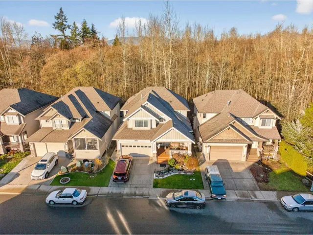 20061 74TH AVENUE, Langley, British Columbia V2Y3G6