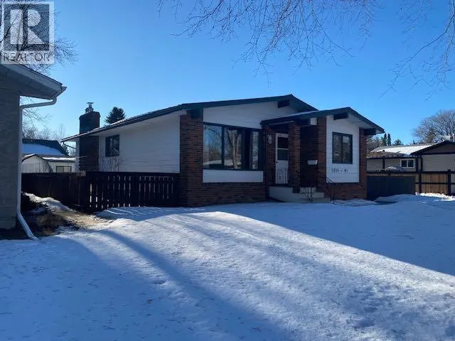5809 43 Avenue, Camrose, Alberta T4V0A5