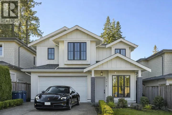 702 ROBINSON STREET, Coquitlam, British Columbia V3J2W9