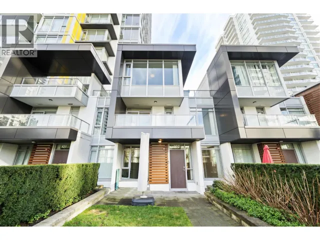 102 6700 DUNBLANE AVENUE, Burnaby, British Columbia V5H3K6