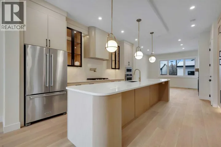 3122 4A Street NW, Calgary, Alberta T2M3B4