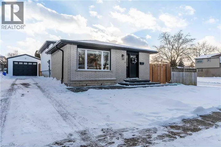 34 WILLIAM JOHNSON Street, Stoney Creek, Ontario L8J1B6