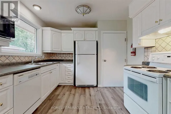 UPPER - 26 GLENGARRY ROAD, St. Catharines (Oakdale), Ontario L2T2V2