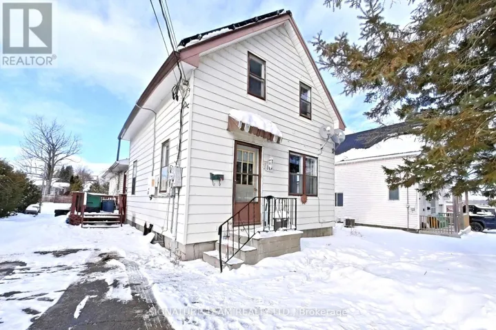 10 MEADOW STREET, Whitewater Region, Ontario K0J1K0