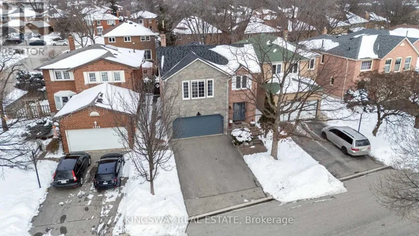 1329 SWEETBIRCH CRESCENT, Mississauga (Creditview), Ontario L5C3R4