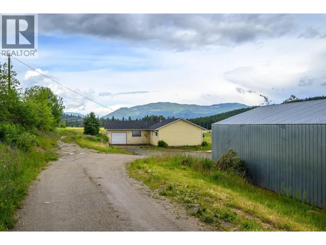 3575 Canyon Road, Spallumcheen, British Columbia V4Y0M7