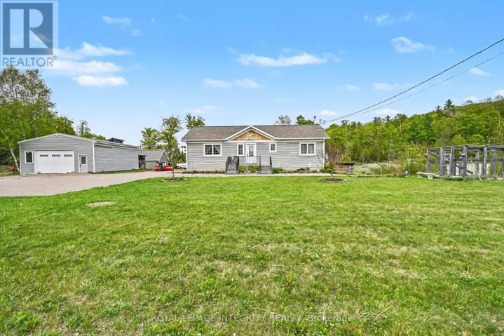 8688 HWY 511 HIGHWAY, Lanark Highlands, Ontario K0G1K0