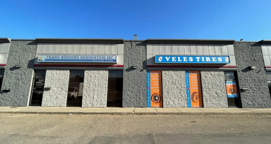 9637 54 Avenue NW, Edmonton, Alberta T6E5M6