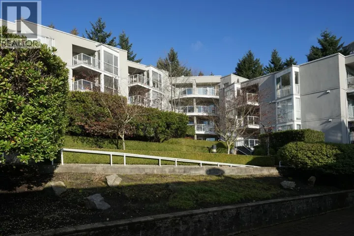 4 8430 JELLICOE STREET, Vancouver, British Columbia V5S4S7