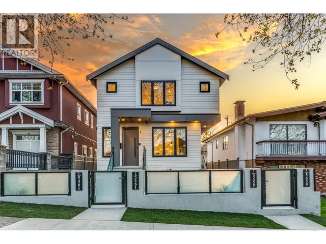 1 5461 RHODES STREET, Vancouver, British Columbia V5R3P1