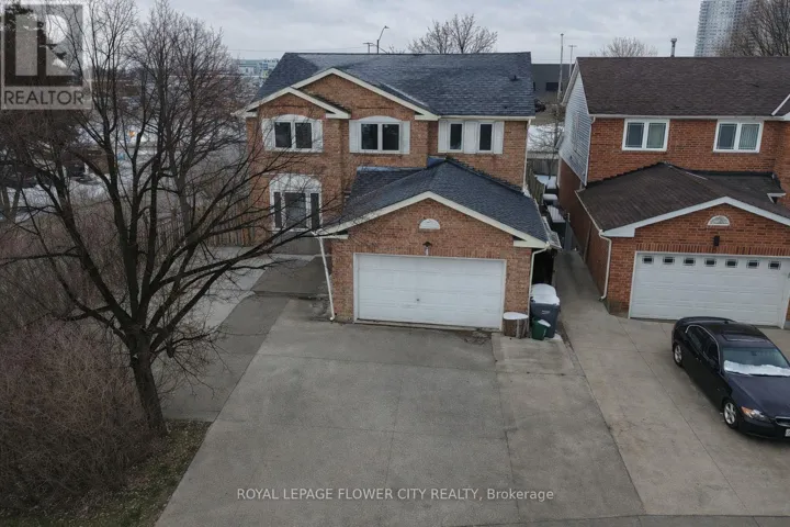 1 DONALDSON DRIVE, Brampton (Brampton South), Ontario L6Y3G7