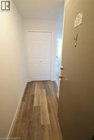 563 MORNINGTON Avenue, London, Ontario N5Y4T8