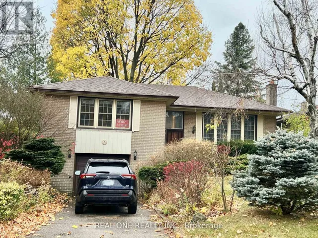 6 FAIRHILL CRESCENT, Toronto (Parkwoods-Donalda), Ontario M3A1N6