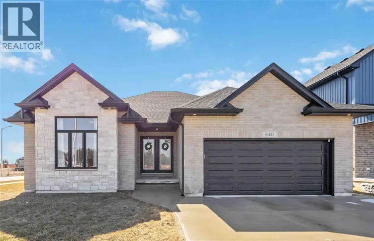 640 Sweetbay CRESCENT, Sarnia, Ontario N7S0B3
